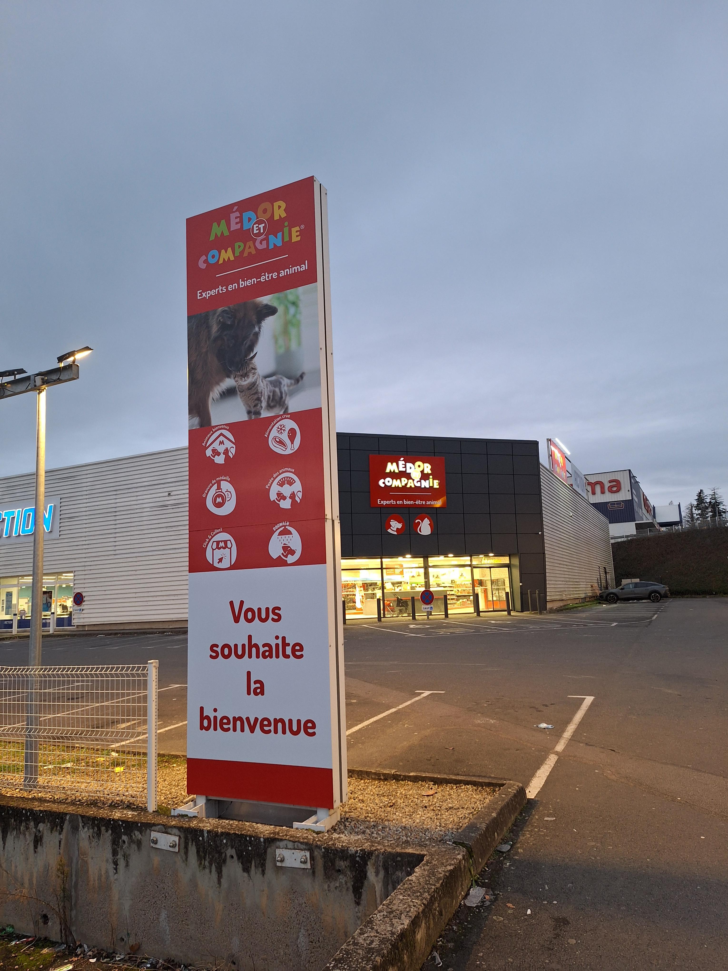 PRE - Magasin - Panneau