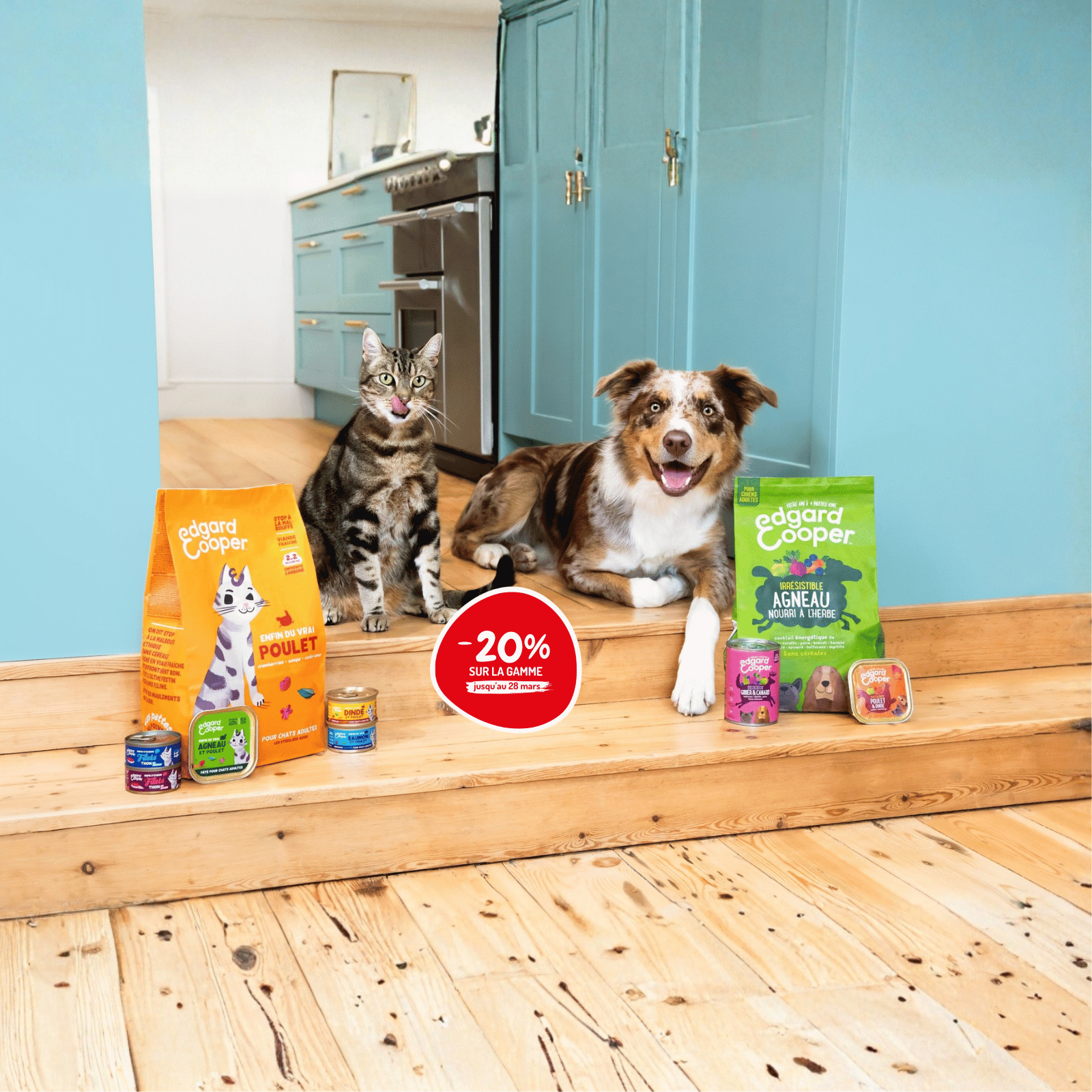 Produits Edgard & Cooper avec un chien et un chat