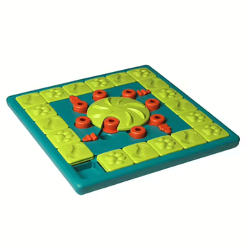 Visuel 1 du produit Nina Ottosson Jouet d'intelligence Chien Multipuzzle niveau 4 - 37,7 x 37,7 x 4,7 cm